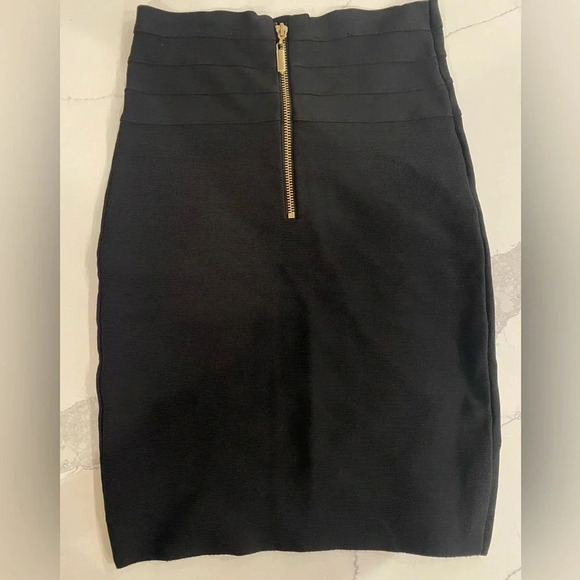 Bebe Women’s Black Stretch Mini Pencil Skirt Viscose Spandex Bodycon Medium EUC - Picture 12 of 13